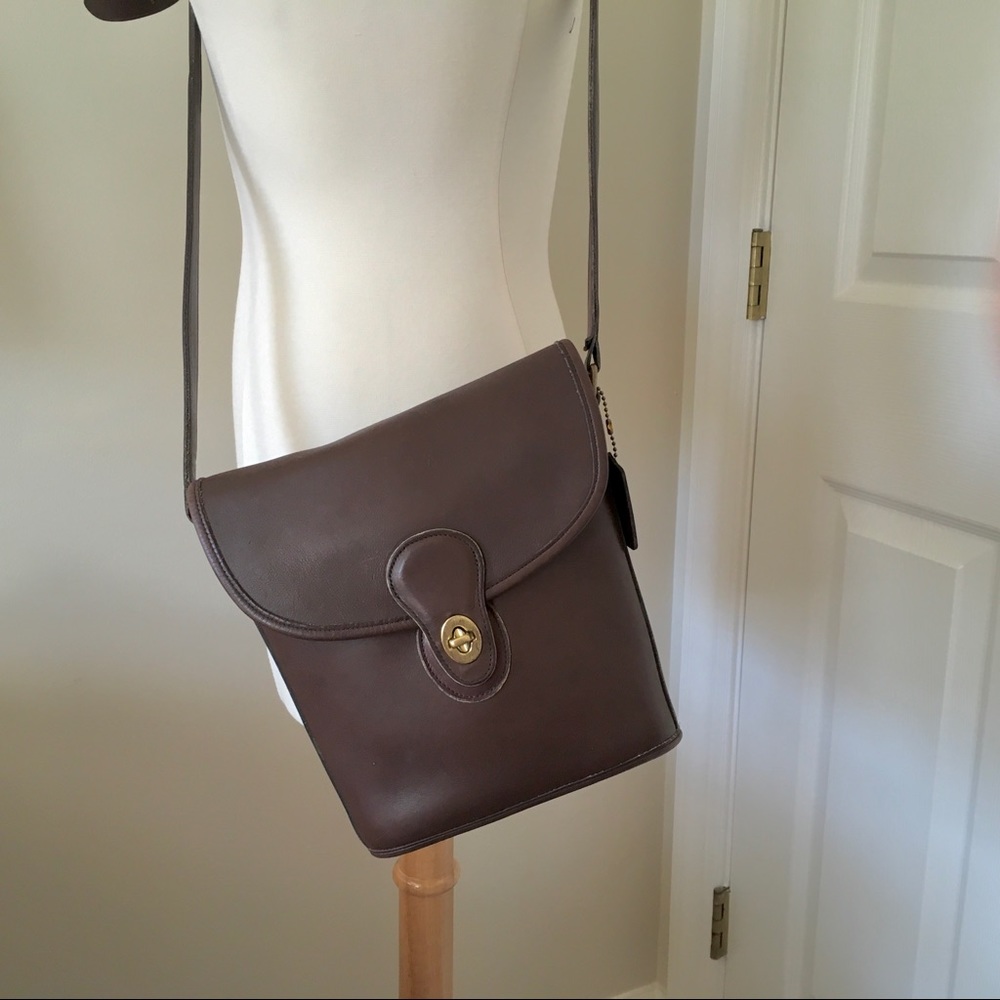 Vintage Coach Brown Leather Crossbody Bag • Turnlock • USA Made